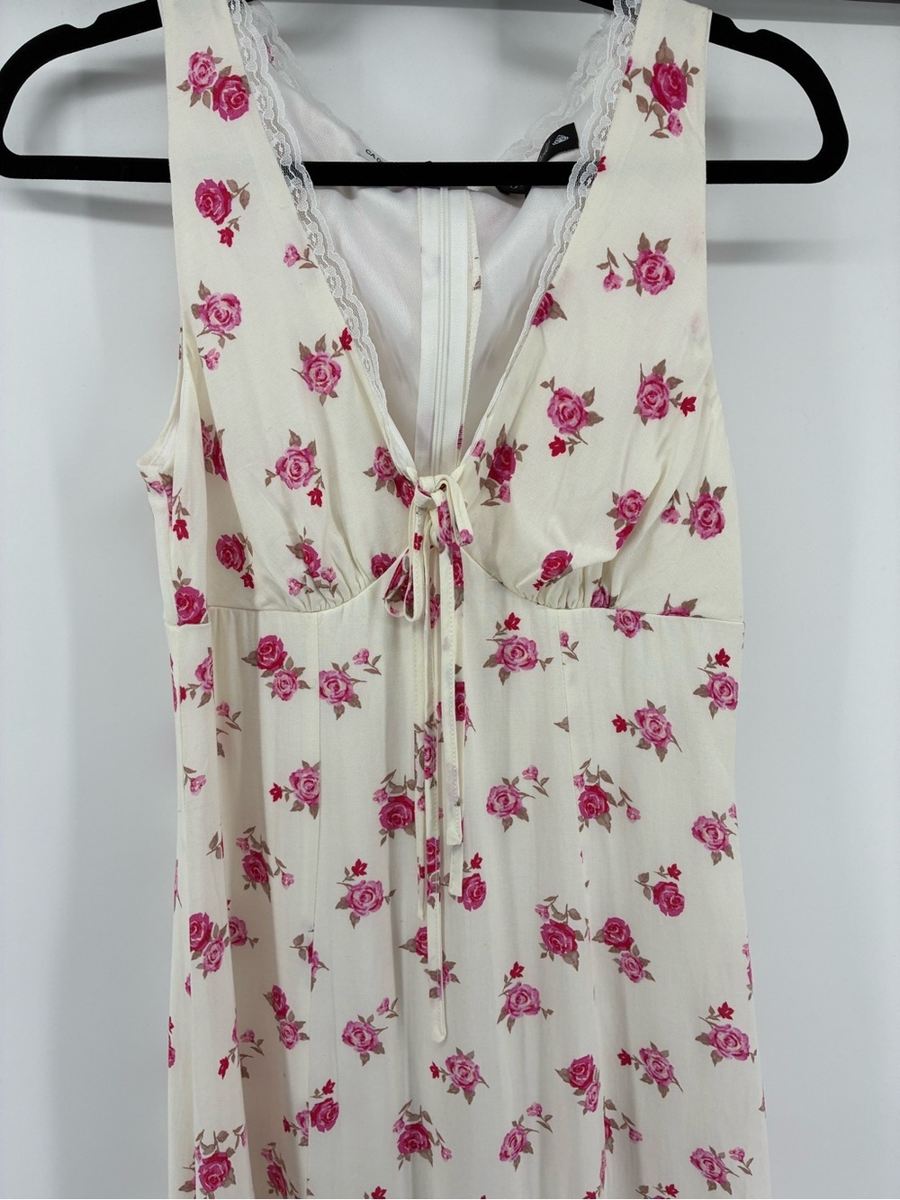 Floral Tie-Front Maxi Dress in White with Pink Roses Cottagecore - Picture 4 of 14